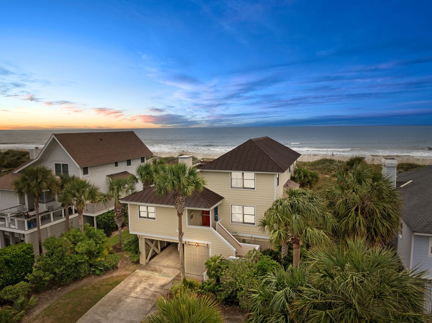 Vacation rental facing ocean